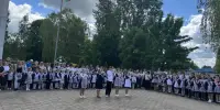 Мелодыя развітальнага вальса і звон надзеі: у гімназіі прагучаў Апошні званок — 2026